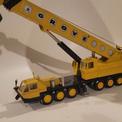 Grove Die-cast Crane New In Box
