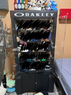 Oakley stand