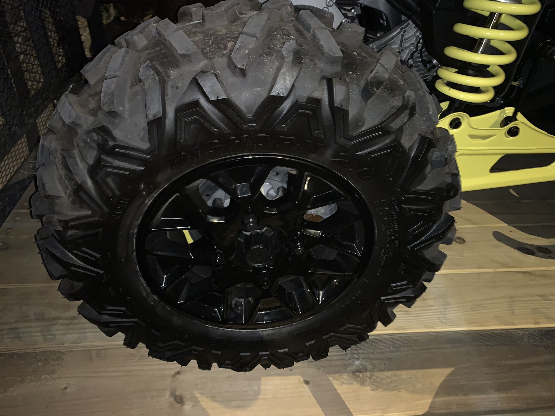 Brand new can am x3 rims and tires 28x00x14 for Sale in Phoenix, AZ ...