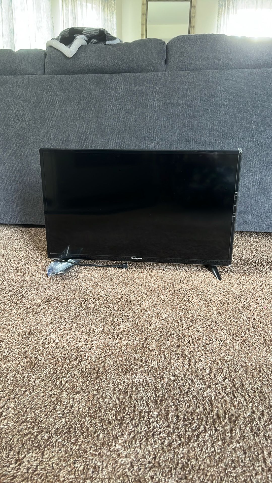 32 in Westing House Tv