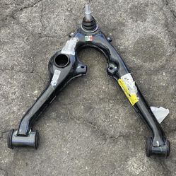 Front Passenger Side Lower Control Arm - GM ((contact info removed)6)