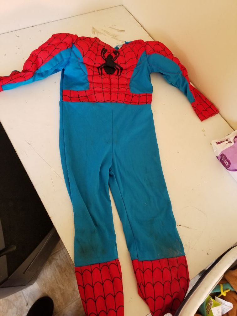 Spider man costume