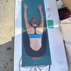 Yoga Starting Kit New In Box