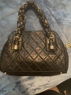 Leather Chanel Purse . 