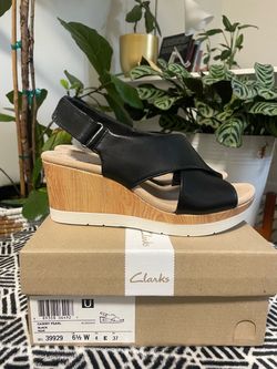Clarks Cammy Pearl Black Wedge Sandals