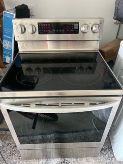 LG Electric Range