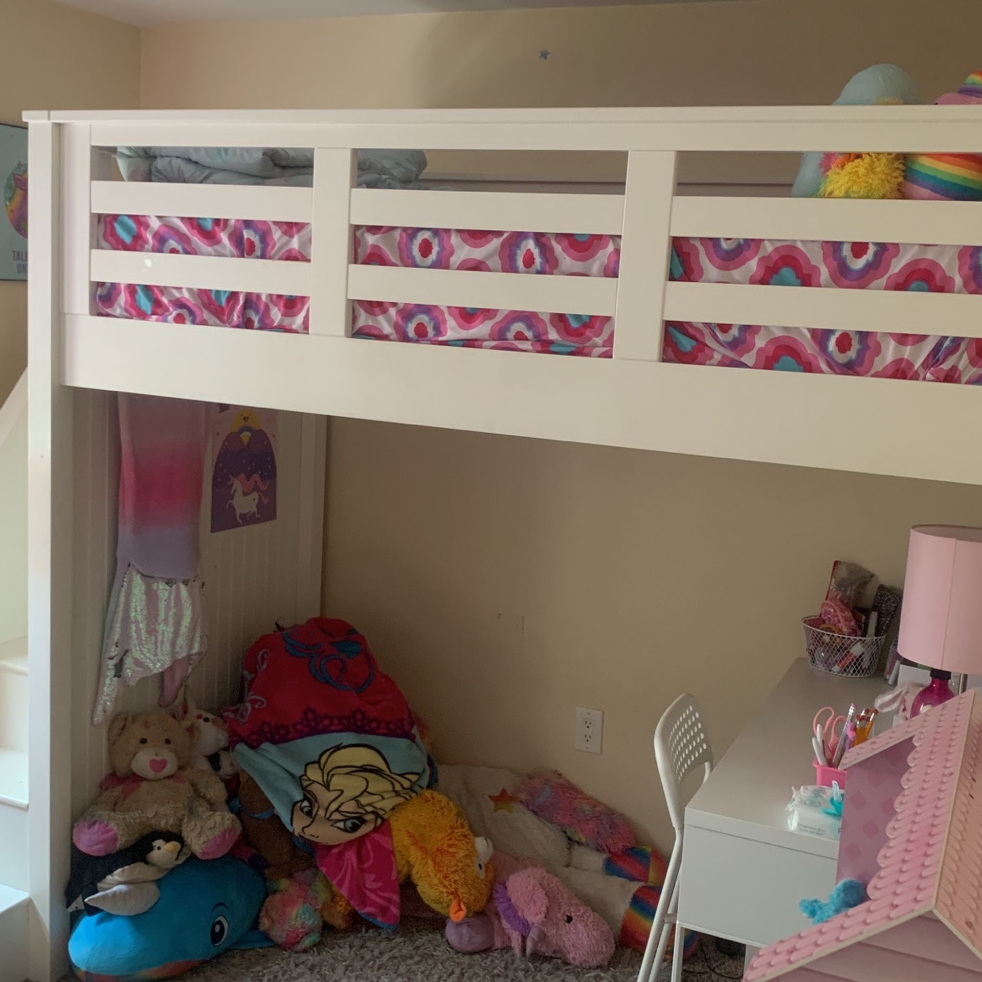 Twin Size Loft Bedroom Set Like New