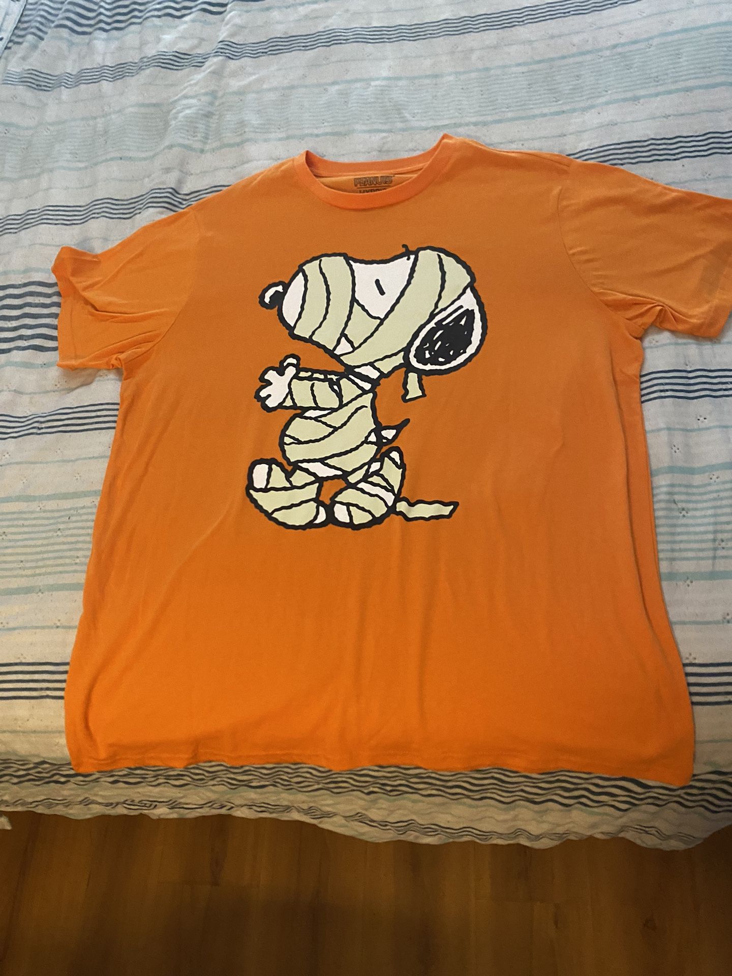 XL Peanuts Shirt