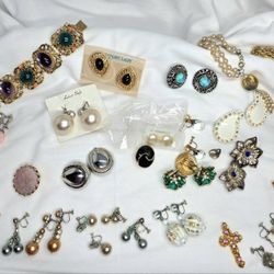 Vintage Jewelry 20 Pairs Earrings 4 Bracelets And 1 Cross