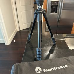 Manfrotto Compact Aluminum Tripod With Hybrid Head