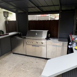 Newage Platinum Series Outdoor Kitchen With 40” Grill, Bar, And Sink (used Once)
