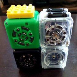 Robotic Cubelets
