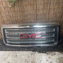 2015 GMC Grill with Grill inserts 