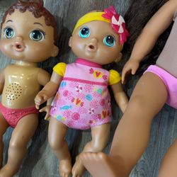 Dolls 