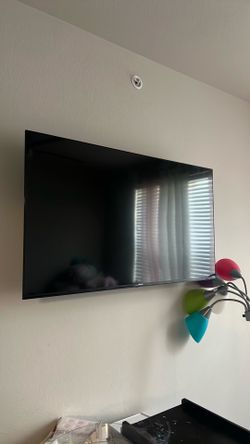 Hisense 44” TV