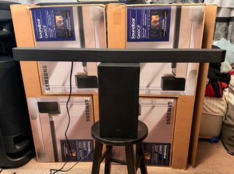 Samsung Soundbar (Q60CF) Home Theater w/ Wireless Sub & Dolby Atmos