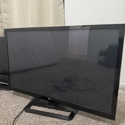 40 Inch LG TV & Apple TV