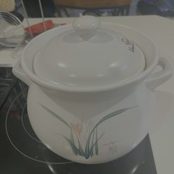 Uniware Heavy Duty Heat Proof Ceramic Pot, White, 4.3 Liter