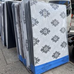 Mattress And Box spring Sale (We Deliver )