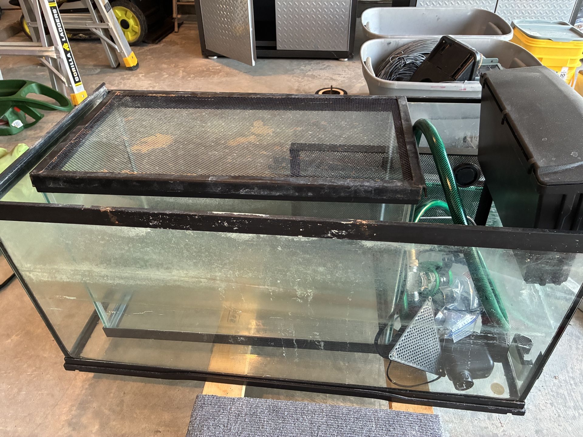 Fish Tank with Filter(OBO)