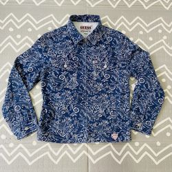 Guess Denim Jean Floral Bandana Graphic Trucker Jacket 