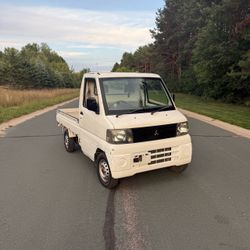 2000 Mitsubishi Minicab Kei Truck