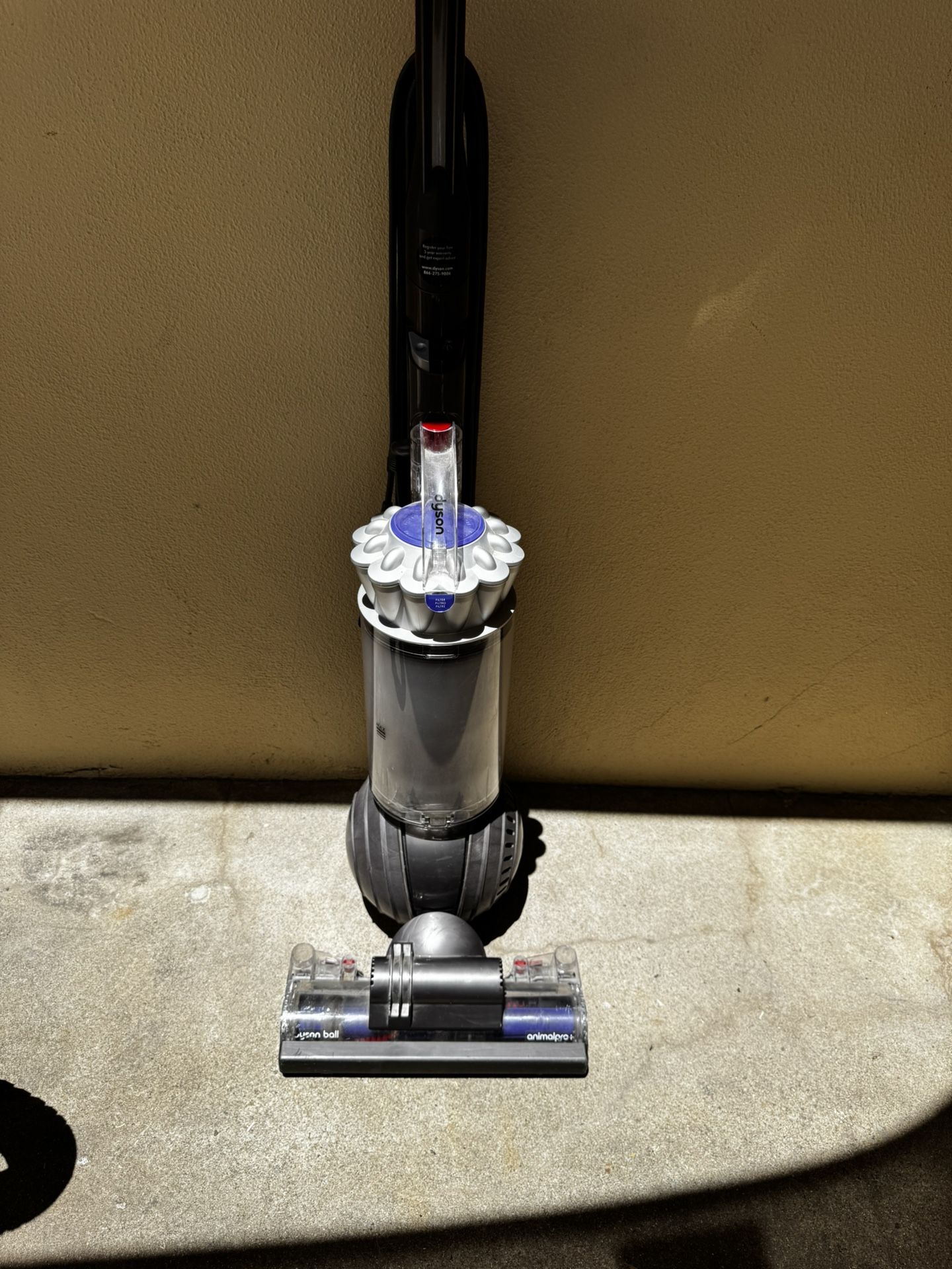 Vacuum- Dyson Animal Pro +