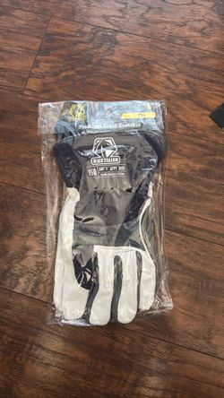 Welding gloves