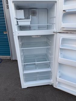 GE Refrigerator
