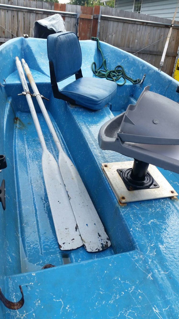 Boat 10 foot Livingston