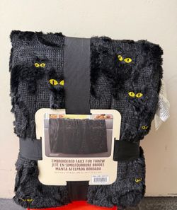 Costco Fall Viral Blanket