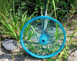 Lovely Home Decor / Garden Decor - can also be hung