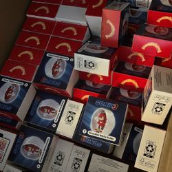 Knuckles White Roller