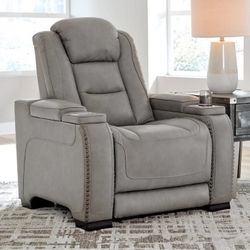 FINAL SALE!!! Power Recliner , Power Headrest, And Lumbar Support 
