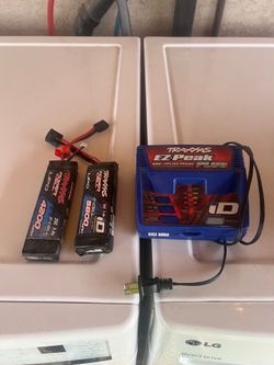 Traxxas charger and 2 2s lipo batteries