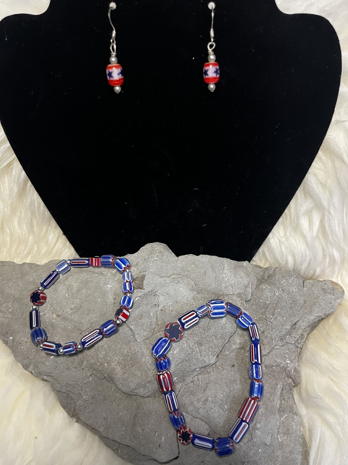 Bracelet and earring set