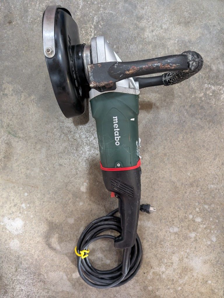 W 24-230 MVT Metabo Concrete Angle Grinder