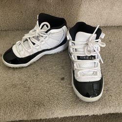 Jordan 11s Size 11C