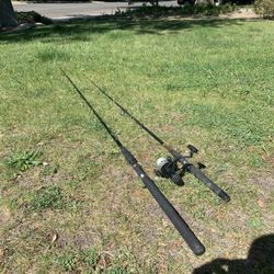 Fishing Poles! Shimano Reel And Cabalas And Ugly Stik Rod 