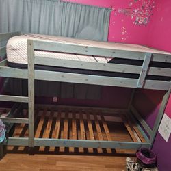 Twin Bunk Bed 