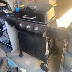 Megamaster 3 burner Grill