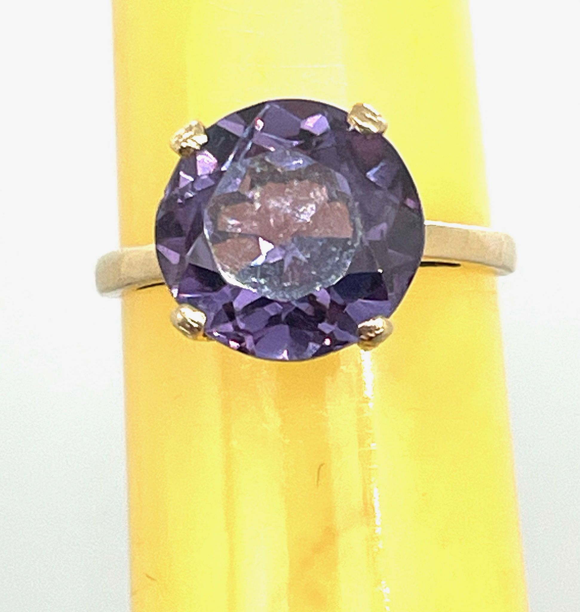 10k Sapphire/ Alexandrite Ring Sz. 8