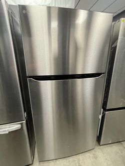 LG Stainless Steel Top-Freezer Refrigerator