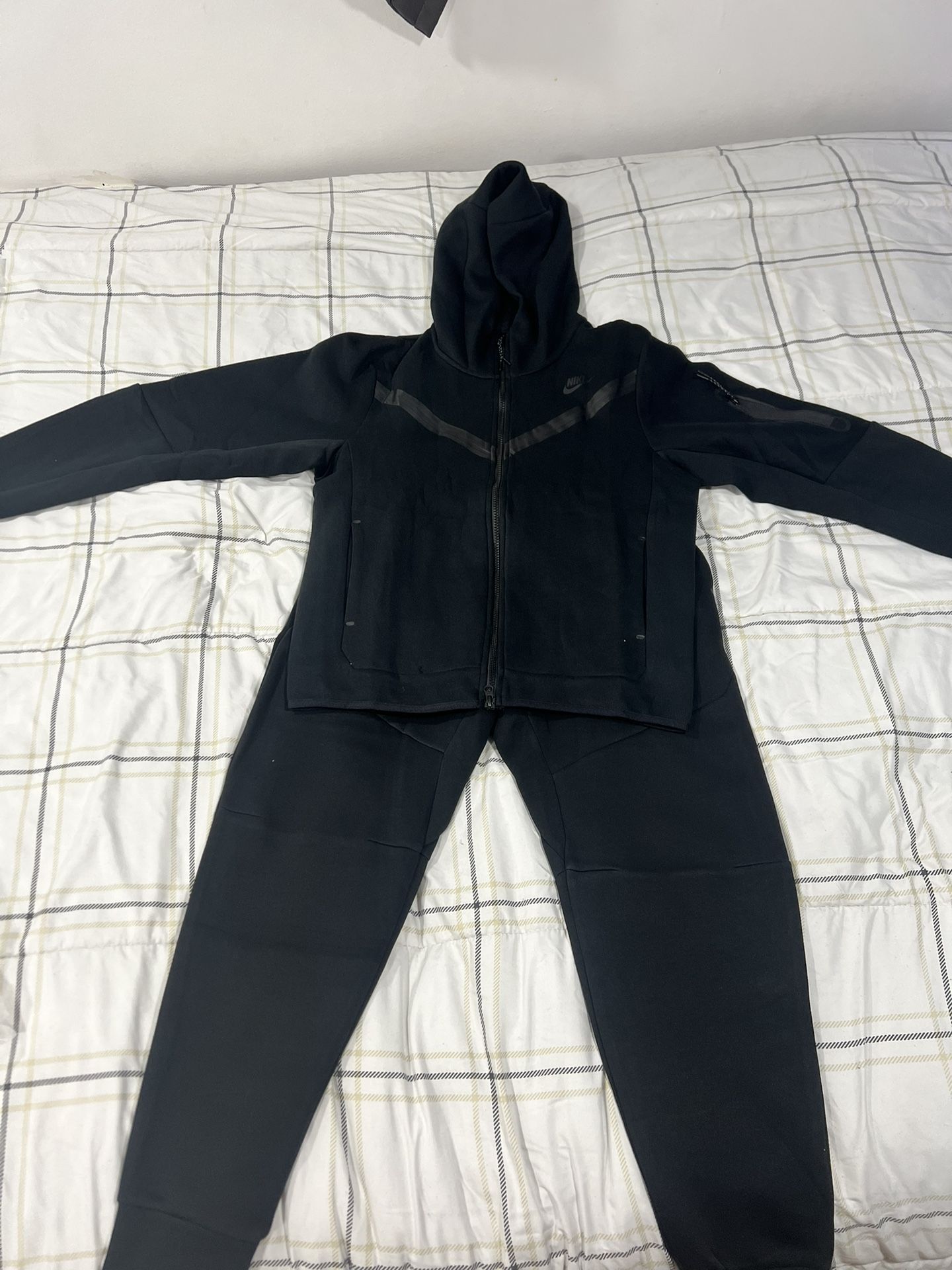 NIKE TECH FLEECE SET