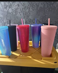Starbucks cups and Trader Joe’s bags