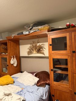 FREE STORAGE/ TV stand
