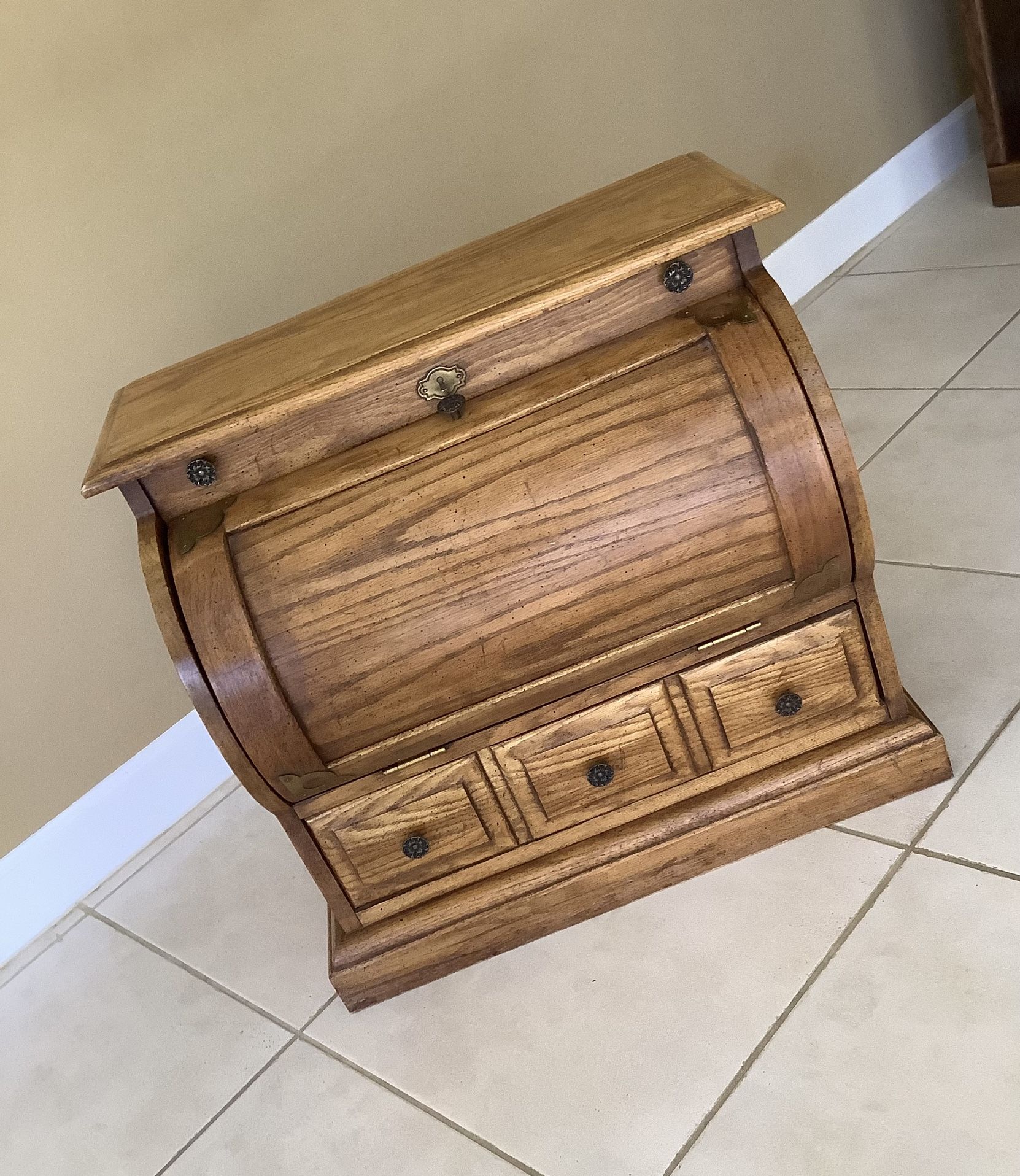 Vintage Oak Wood Chest / Cabinet / Nightstand / Side Table