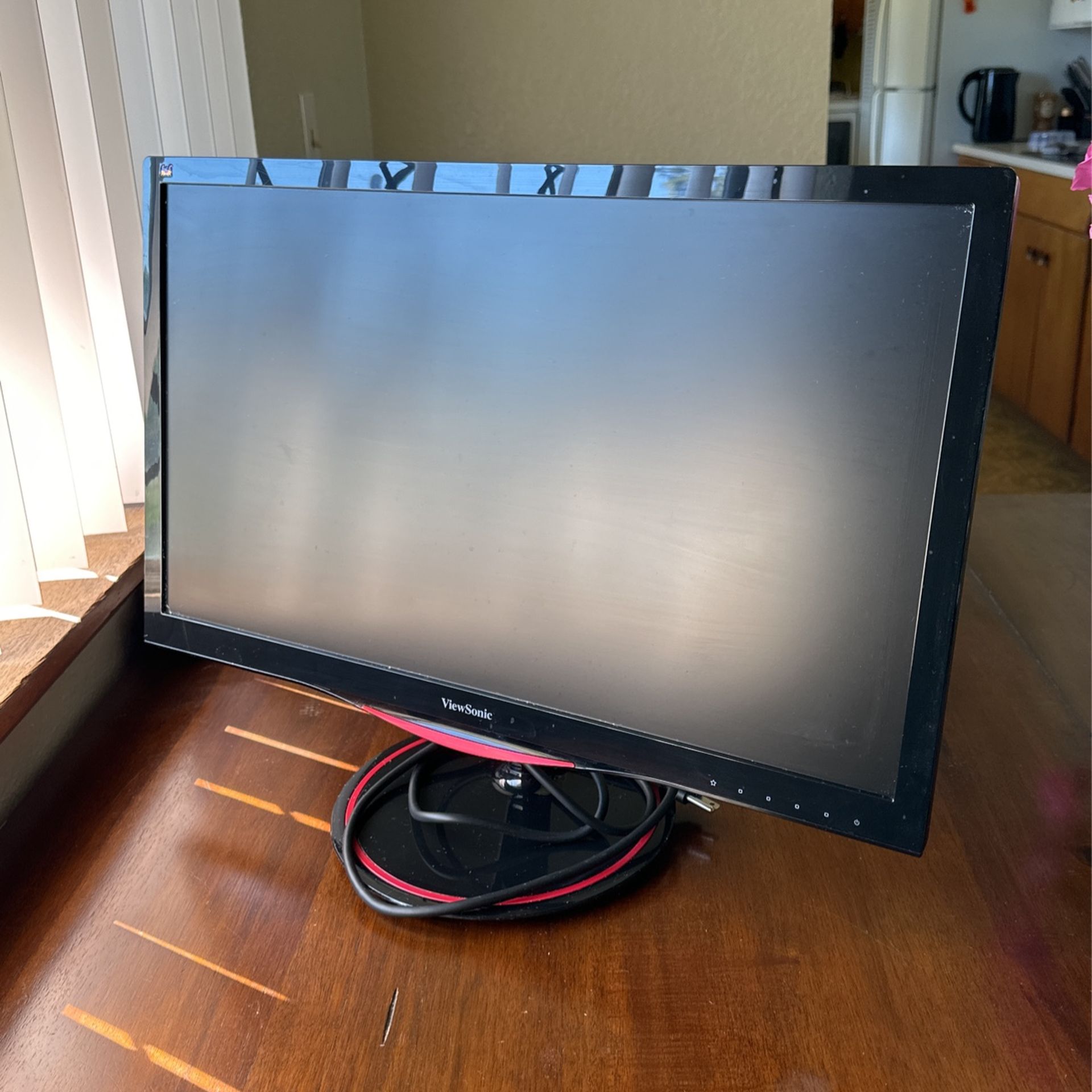 24 Inch 144 Hz Computer Monitor with AMD Freesync