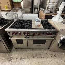 WOLF STOVE 48” WITH GRIDDLE AND 6 GAS BURNERS