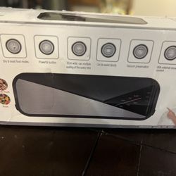 Vacuum Food Sealer  HF-S8018